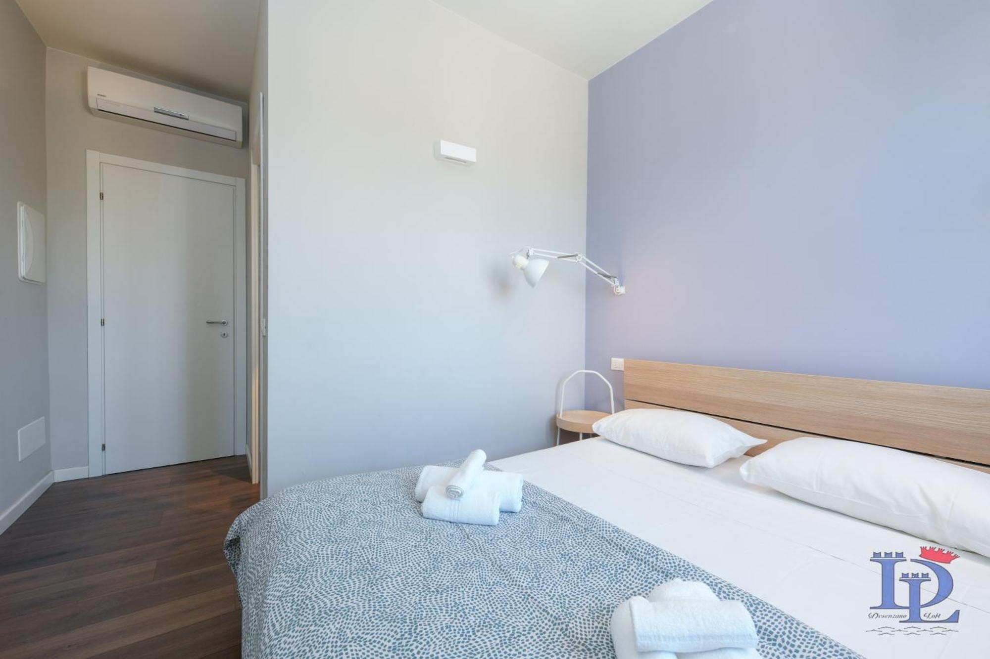 Desenzanoloft Official Partner Marriott Homes & Villas - Jack'S Penthouse Desenzano del Garda Dış mekan fotoğraf