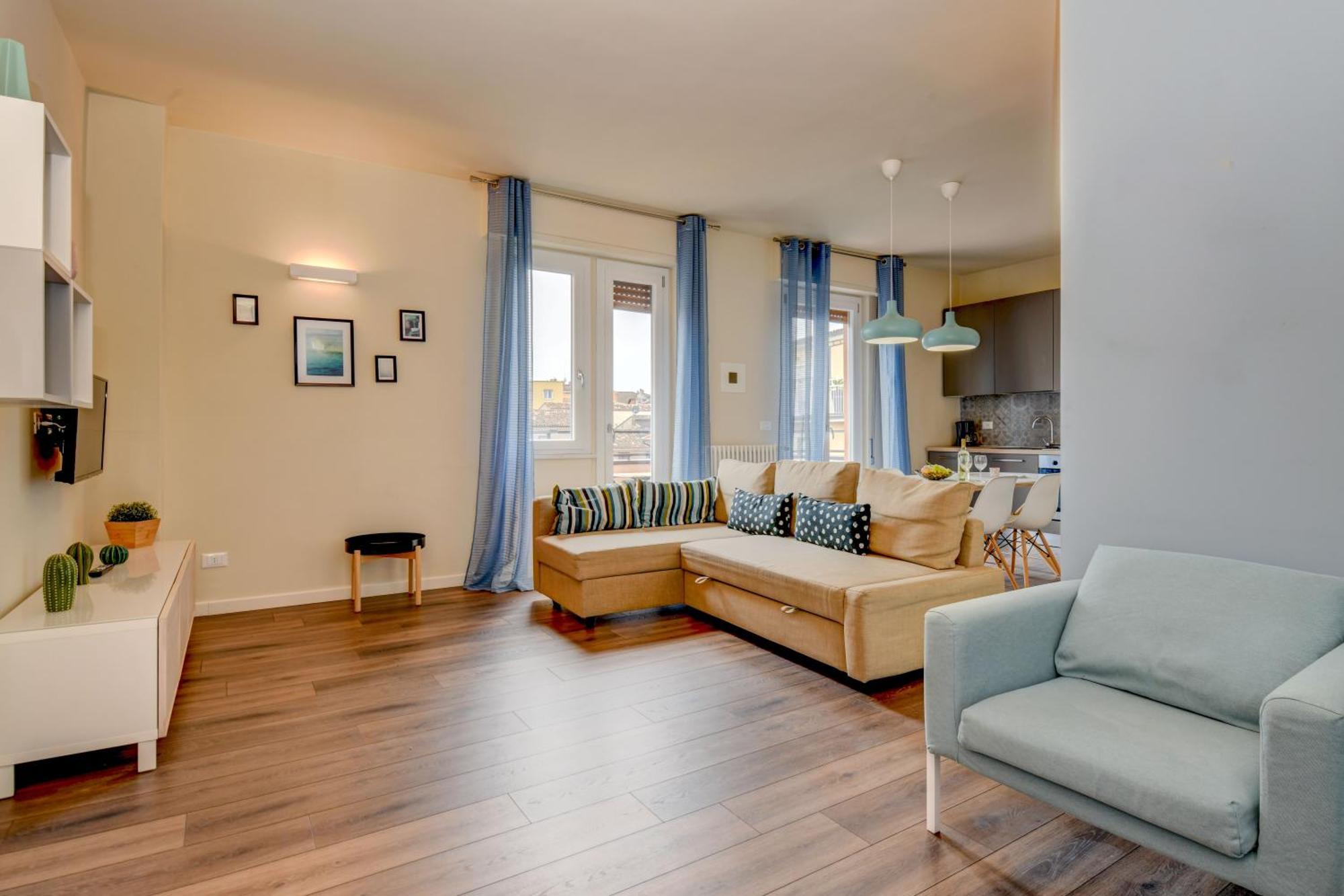 Desenzanoloft Official Partner Marriott Homes & Villas - Jack'S Penthouse Desenzano del Garda Dış mekan fotoğraf